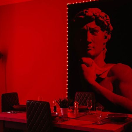 Roman Penthouse- City Skyline Views, 4K Tvs, 5G Wifi And More! Lejlighed Bath Eksteriør billede