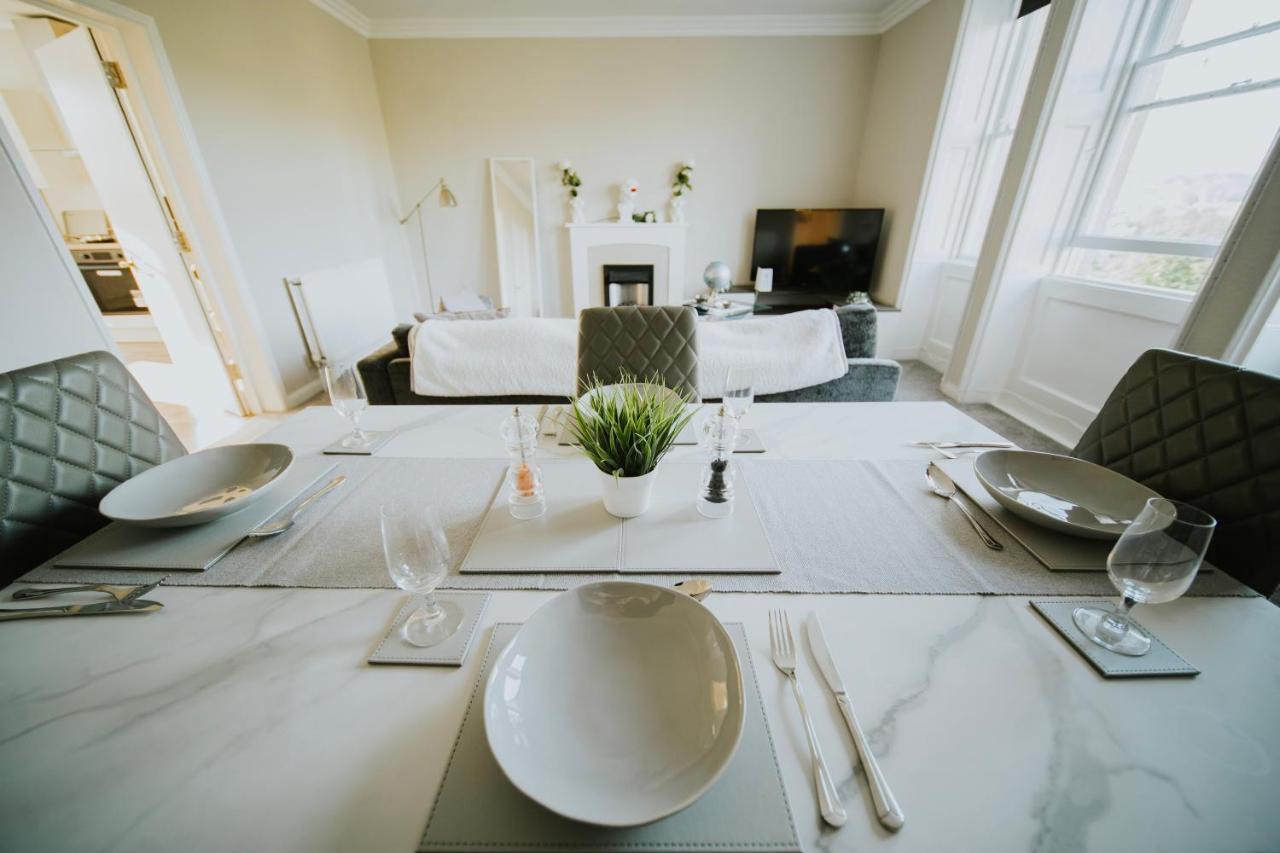 Roman Penthouse- City Skyline Views, 4K Tvs, 5G Wifi And More! Lejlighed Bath Eksteriør billede